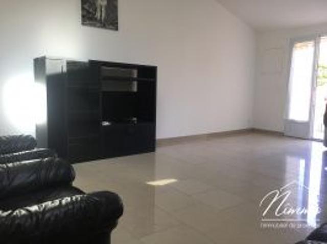 Location Appartement 2 pièces 45m² ST MAMERT DU GARD 30730