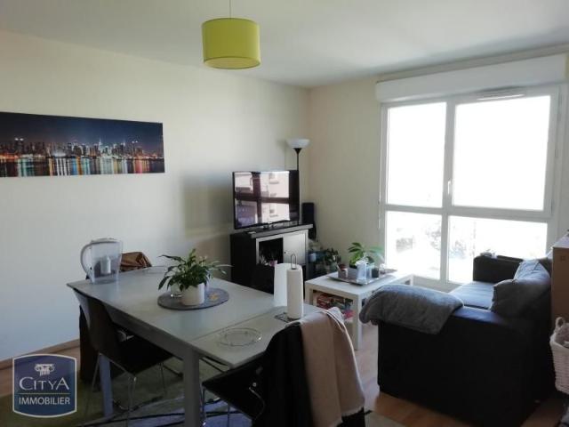 Location Appartement 2 pièces 45m² TOURS 37000