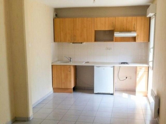Location Appartement 2 pièces 45m² VALENCE 82400
