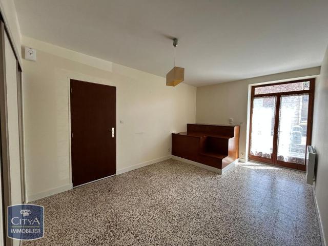 Location Appartement 2 pièces 45m² VILLEBAROU 41000