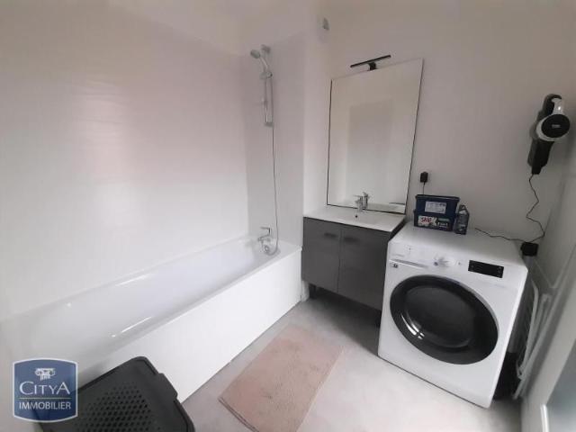 Location Appartement 2 pièces 45m² VILLENEUVE D ASCQ 59650