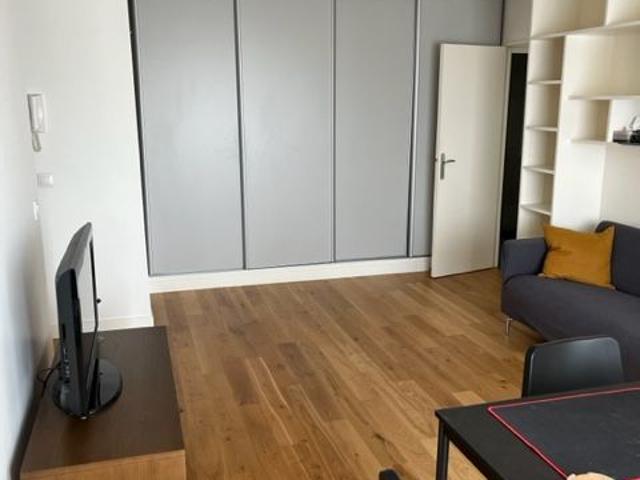 Location appartement 2 pièces, 46.85m², Paris 12