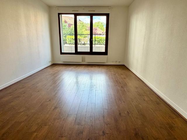 Location appartement 2 pièces, 46.00m², Chaville
