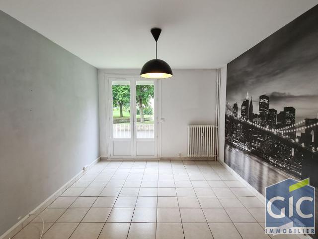 Location Appartement 2 pièces 46m²
