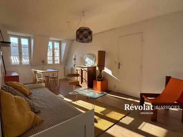 Location Appartement 2 pièces 46m² BORDEAUX 33000