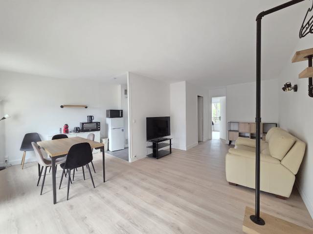 Location Appartement 2 pièces 46m² BORDEAUX 33200