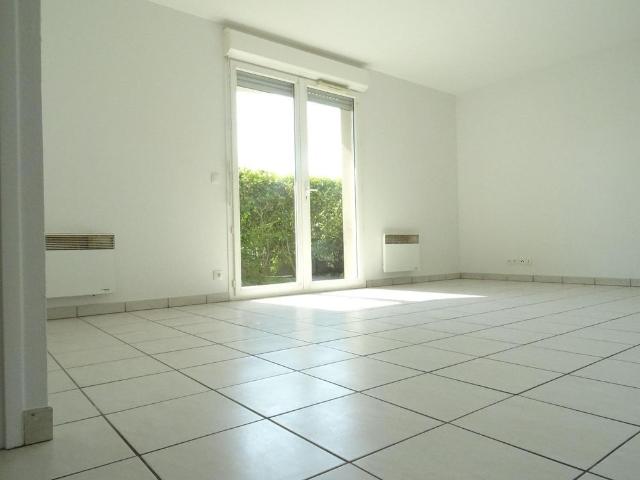 Location Appartement 2 pièces 46m² LE HAILLAN 33185