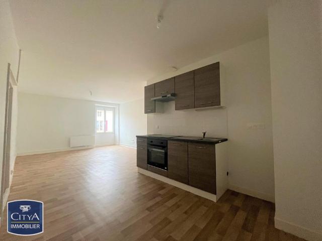 Location Appartement 2 pièces 46m² LUSIGNAN 86600