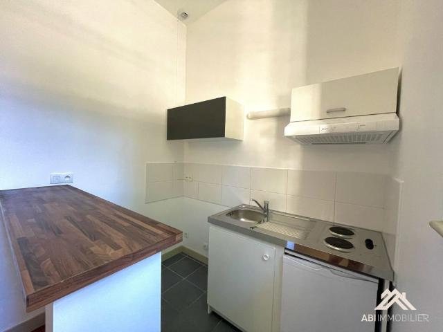 Location Appartement 2 pièces 46m² MONTPELLIER 34000
