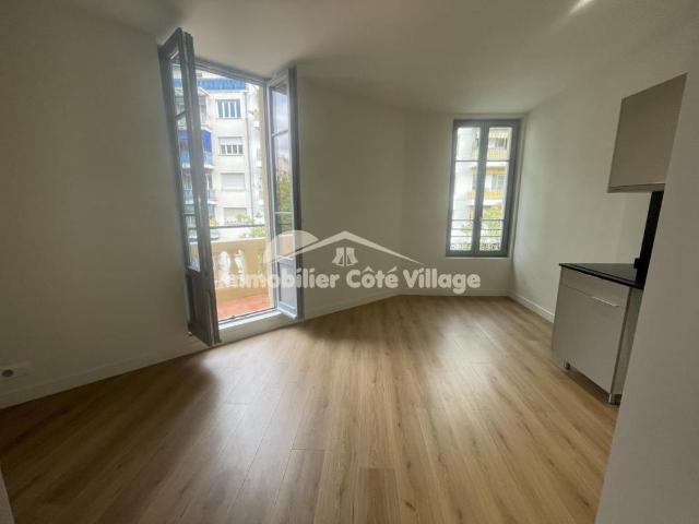 Location Appartement 2 pièces 46m² NICE 06100