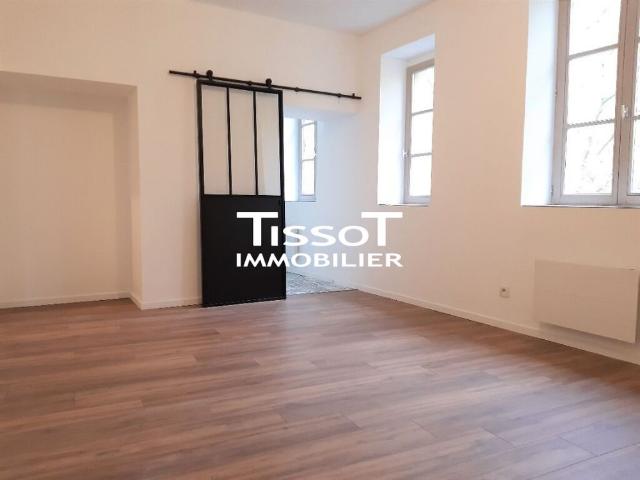 Location Appartement 2 pièces 46m² NIMES 30000