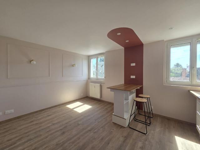 Location Appartement 2 pièces 46m² ST ANDRE LES VERGERS 10120