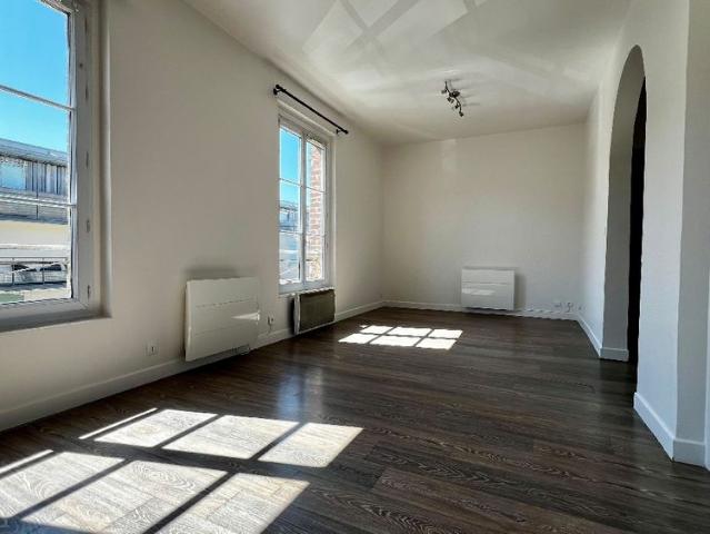 Location Appartement 2 pièces 46m² SURVILLIERS 95470