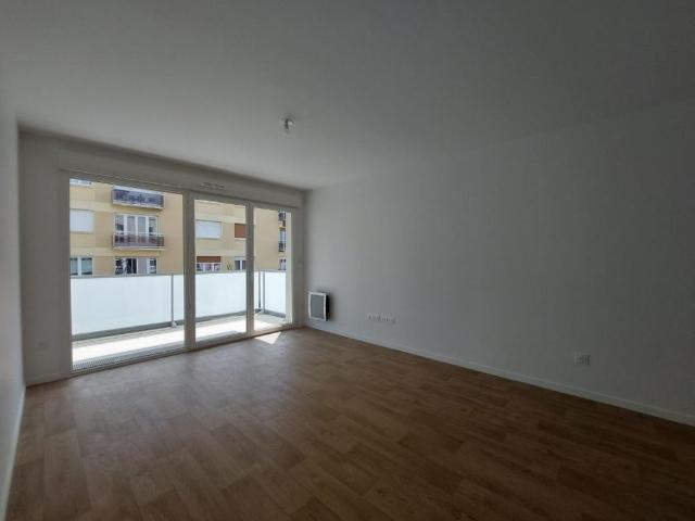 Location Appartement 2 pièces 46m² PETIT COURONNE 76650