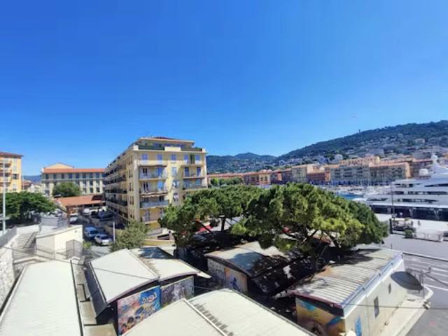 Location Appartement 2 pièces 48.42 m2 Nice