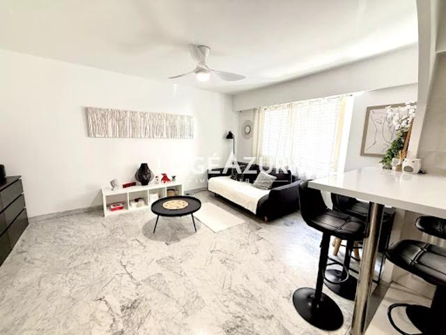 Location Appartement 2 pièces 48.75 m2 Juan les pins