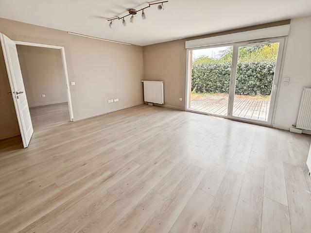 Location appartement 2 pièces, 48.80m², Ballancourt sur Essonne