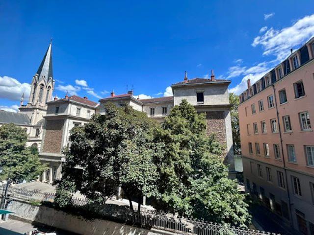 Location Appartement 2 pièces 48.88 m2 Lyon 5ème