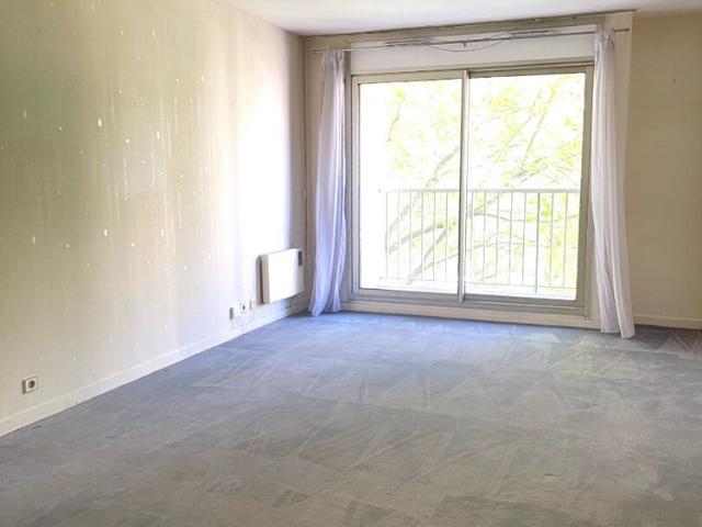 Location appartement 2 pièces, 48.14m², Paris 10