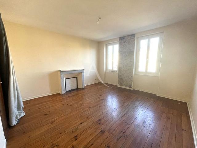 Location appartement 2 pièces, 48.19m², Villeneuve de Marsan