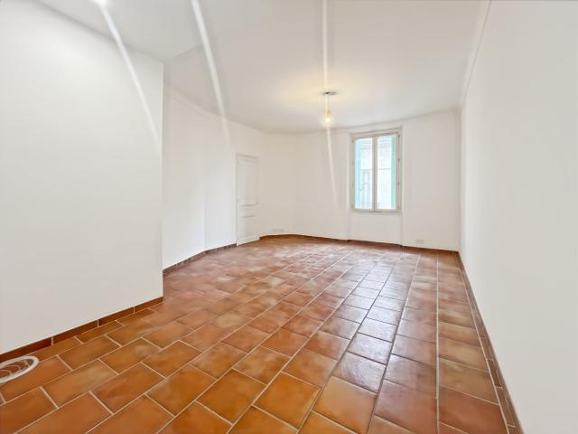 Appartement 2 pièces Cannes 48.22m² 950€ à louer l'Adresse