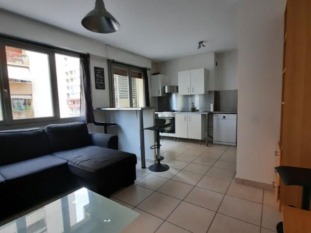 Appartement 2 pièces Aix les Bains 48.39m² 876€ à louer