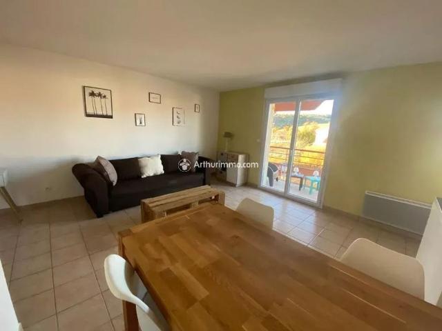 Location Appartement 2 pièces 48 m2 à Millau