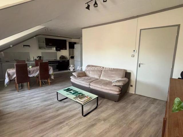 Location Appartement 2 pièces 48 m2 à Millau