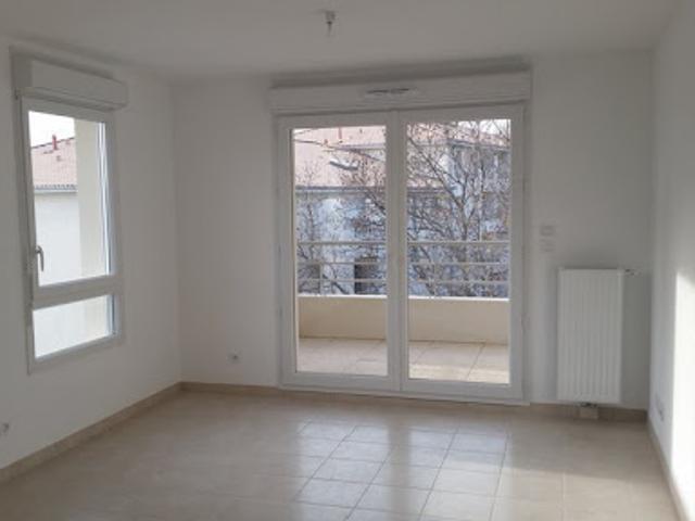 Location Appartement 2 pièces 48 m2 Marseille 13ème