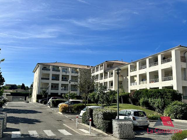 Location Appartement 2 pièces 48 m2 Marseille 13ème