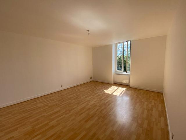 Location Appartement 2 pièces 48m²