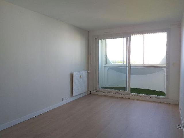 Location Appartement 2 pièces 48m² ANGERS 49000