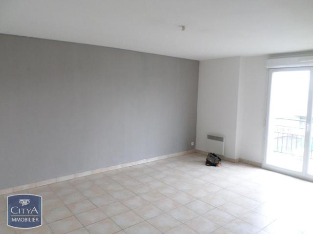 Location Appartement 2 pièces 48m² HENIN BEAUMONT 62110