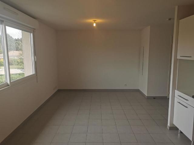 Location Appartement 2 pièces 48m² LEOGNAN 33850
