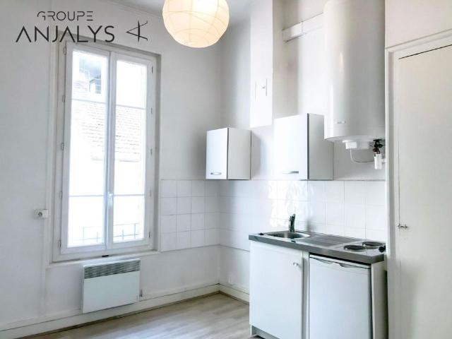 Location Appartement 2 pièces 48m² LYON 7ème