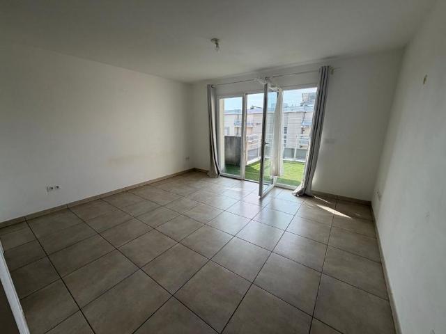 Location Appartement 2 pièces 48m² MONTELIMAR 26200