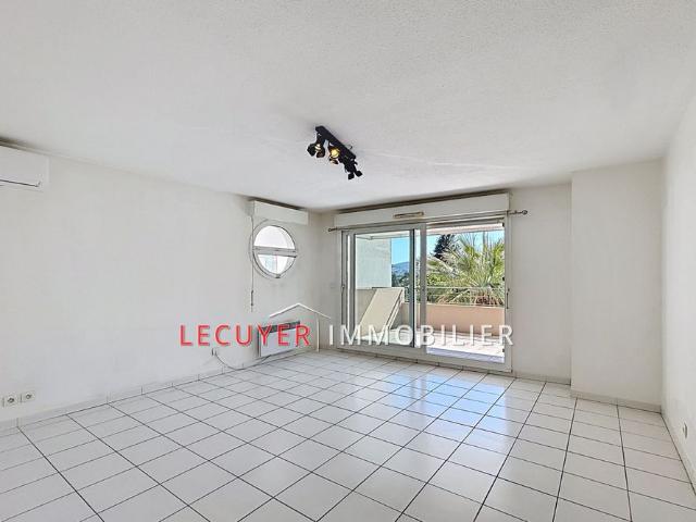 Location Appartement 2 pièces 48m² MANDELIEU LA NAPOULE 06210