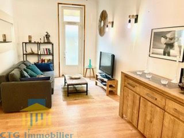 Location Appartement 2 pièces 48m² MARSEILLE 8ème