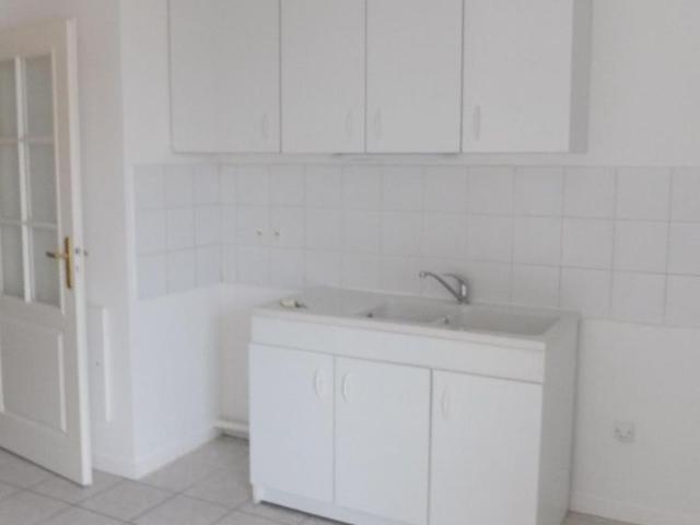 Location Appartement 2 pièces 48m² ST MARTIN D HERES 38400