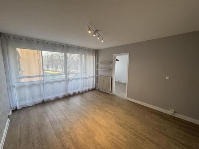 Location Appartement 2 pièces 48m² REIMS 51100