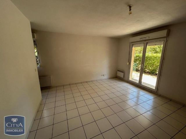 Location Appartement 2 pièces 48m² VAL DE REUIL 27100