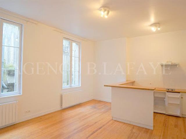 Location Appartement 2 pièces 49.61 m2 Bordeaux