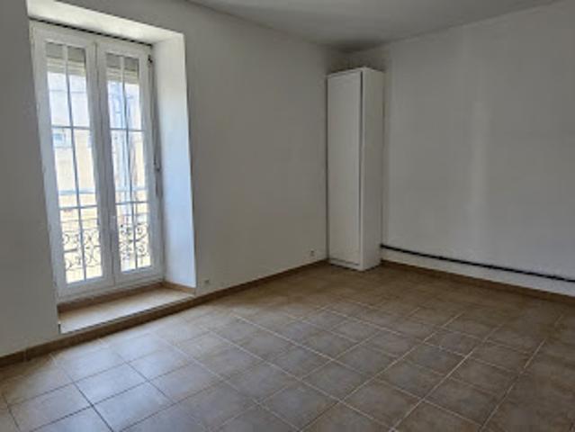 Location Appartement 2 pièces 49.61 m2 Nimes
