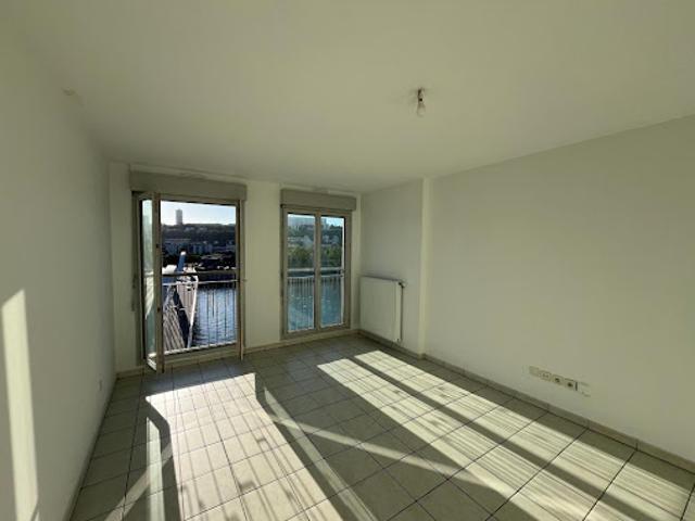 Location Appartement 2 pièces 49 m2 Lyon 4ème