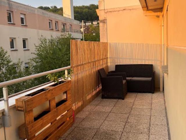 Location Appartement 2 pièces 49.76 m2 Deville les rouen