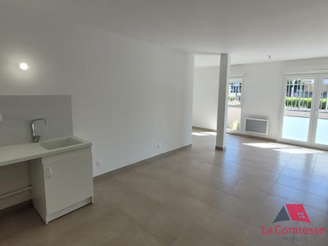 Location Appartement 2 pièces 49.79 m2 Trets