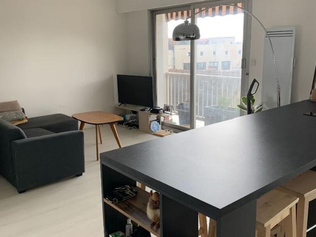 Location appartement 2 pièces, 49.00m², Châteauroux