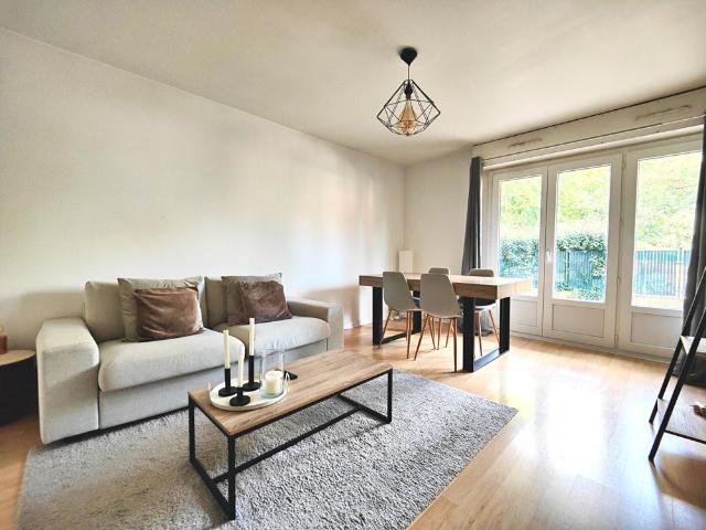 Location appartement 2 pièces, 49.39m², Dammarie les Lys