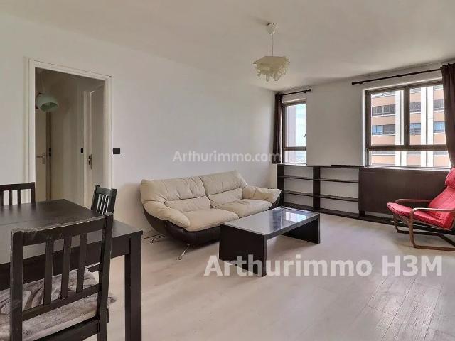 Location Appartement 2 pièces 49 m2 à Paris 19