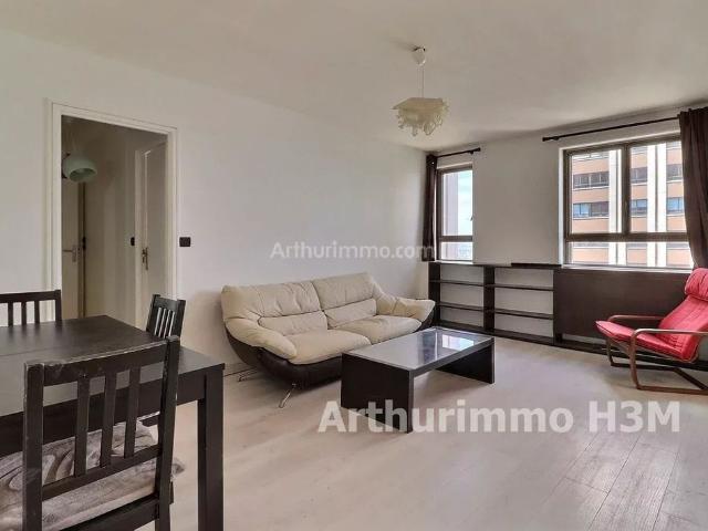 Location Appartement 2 pièces 49 m2 à Paris 19